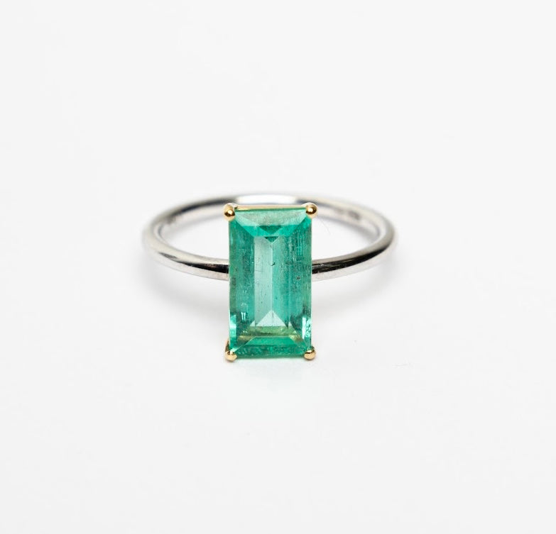 Emerald Pinkie Ring