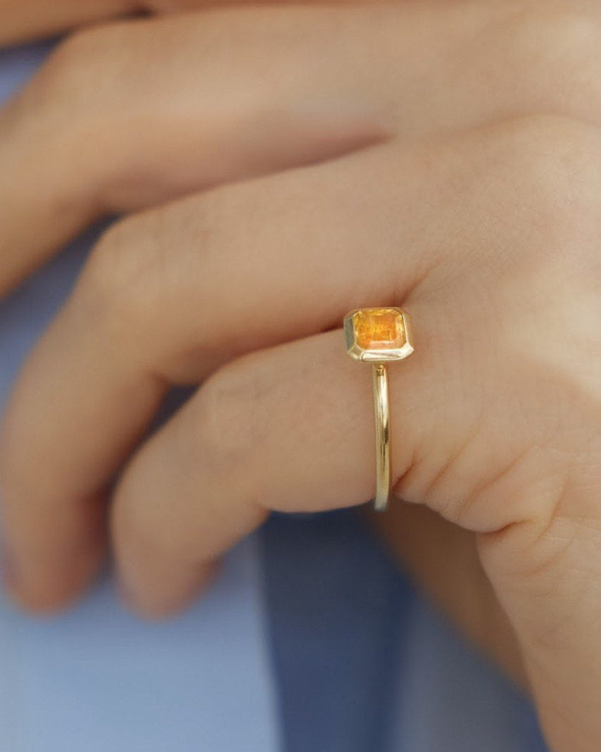 Sapphire ring