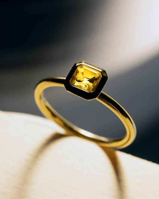 Sapphire ring